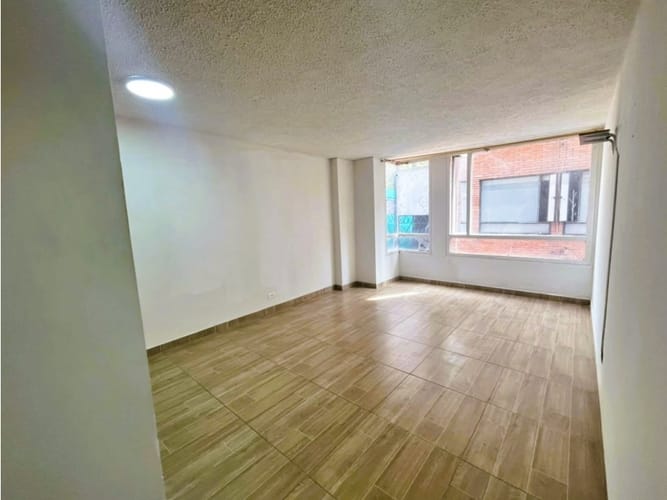 Apartamento de 2 alcobas en venta en Las Aguas, Bogotá, 80 m² · foto 7 de 19