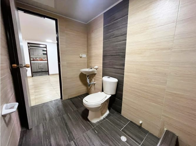 Apartamento de 2 alcobas en venta en Las Aguas, Bogotá, 80 m² · foto 11 de 19