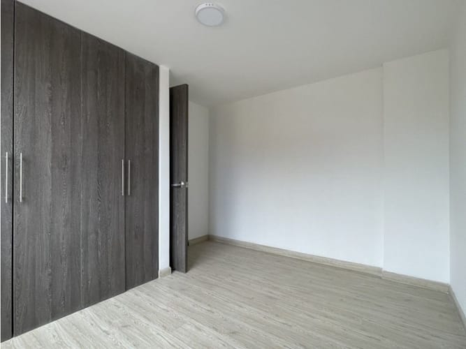 Casa de 3 alcobas en venta en Cr Porton De Mallorca Et I, Mosquera, 127 m² · foto 11 de 14