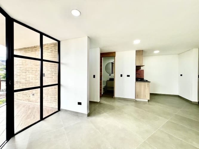 Apartamento de 1 alcoba en arriendo en Cristales, Cali, 47 m² · foto 2 de 23