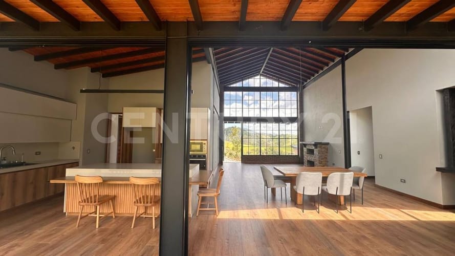 Casa de 3 alcobas en venta en Pantanillo, El Retiro, 282 m² · foto 3 de 24