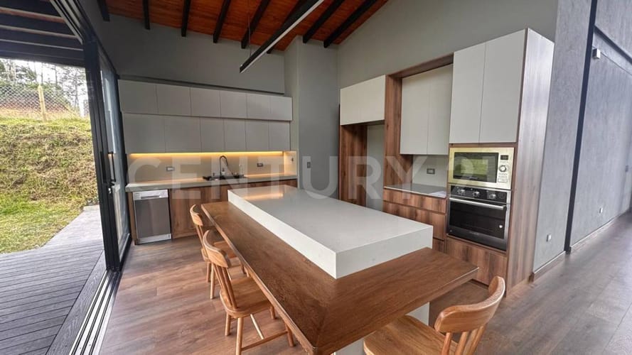 Casa de 3 alcobas en venta en Pantanillo, El Retiro, 282 m² · foto 10 de 24