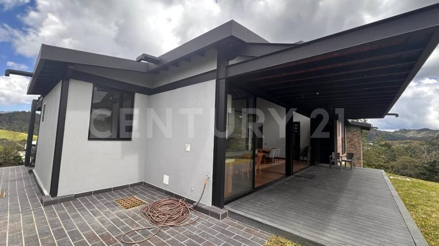 Casa de 3 alcobas en venta en Pantanillo, El Retiro, 282 m² · foto 13 de 24