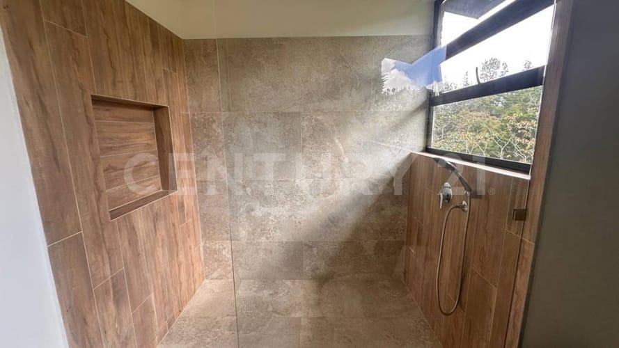 Casa de 3 alcobas en venta en Pantanillo, El Retiro, 282 m² · foto 18 de 24