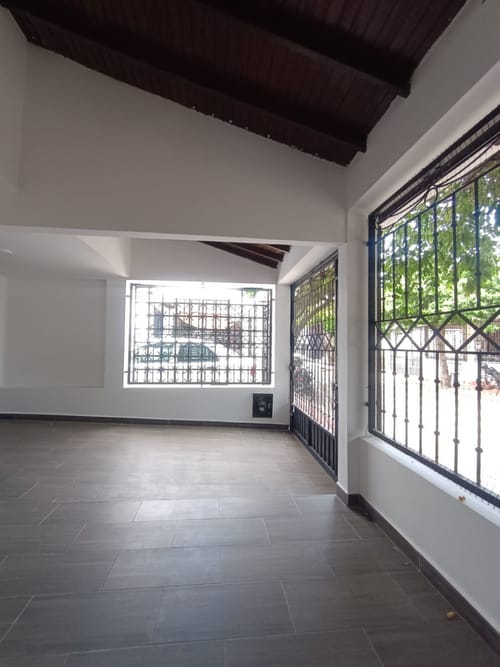 Casa de 3 alcobas en arriendo en Prados Del Este, Cúcuta, 102 m² · foto 3 de 14