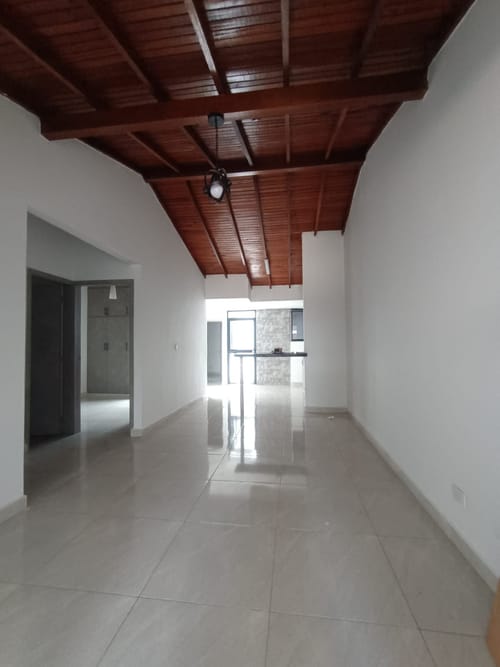Casa de 3 alcobas en arriendo en Prados Del Este, Cúcuta, 102 m² · foto 5 de 14