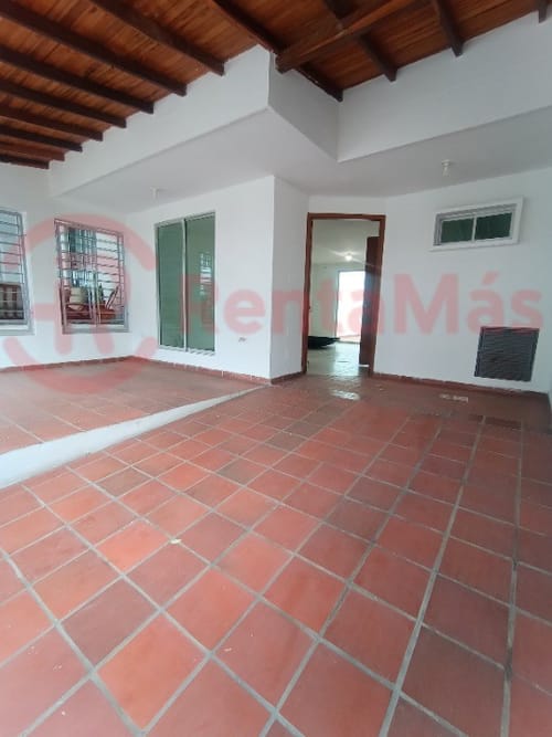Casa de 3 alcobas en venta en Los Vados, Los Patios, 180 m² · foto 3 de 23