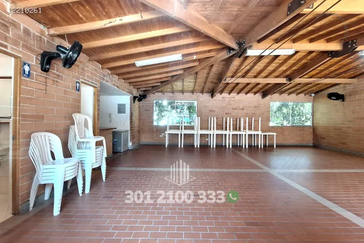 Apartamento de 2 alcobas en arriendo en Patio Bonito, Medellín, 85 m² · foto 24 de 24