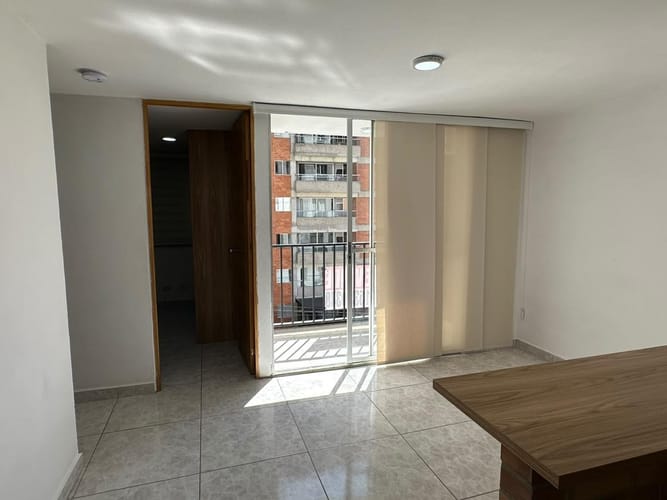 Apartamento de 2 alcobas en venta en La Esperanza, Marinilla, 50 m² · foto 2 de 9