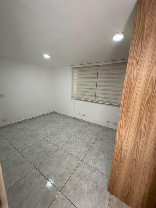 Apartamento de 2 alcobas en venta en La Esperanza, Marinilla, 50 m² · foto 3 de 9