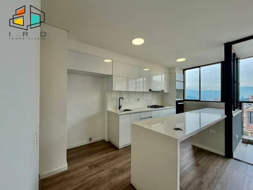 Apartamento de 2 alcobas en arriendo en Lalinde, Medellín, 95 m² · foto 6 de 24