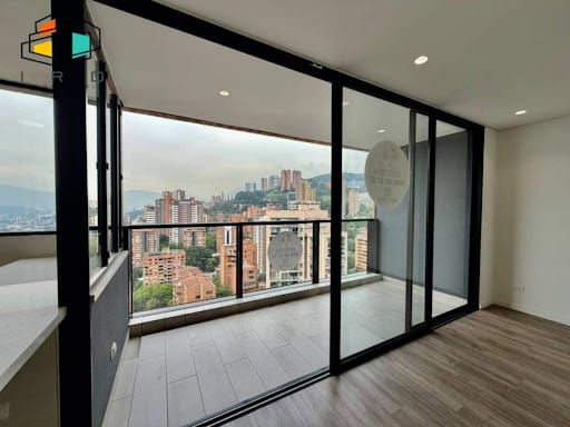 Apartamento de 2 alcobas en arriendo en Lalinde, Medellín, 95 m² · foto 11 de 24