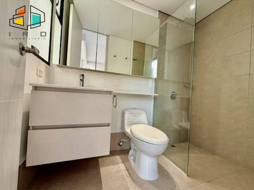 Apartamento de 2 alcobas en arriendo en Lalinde, Medellín, 95 m² · foto 18 de 24