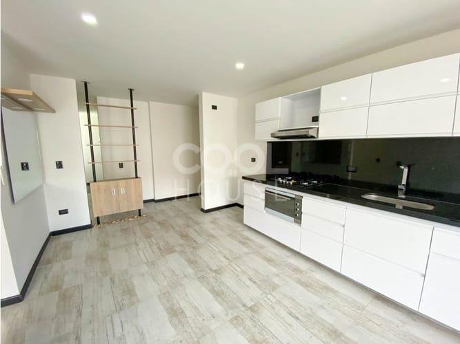 Apartamento de 2 alcobas en venta en San Patricio, Bogotá, 72 m² · foto 3 de 13