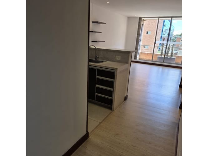 Apartamento de 1 alcoba en venta en Chico, Bogotá, 64 m² · foto 3 de 18