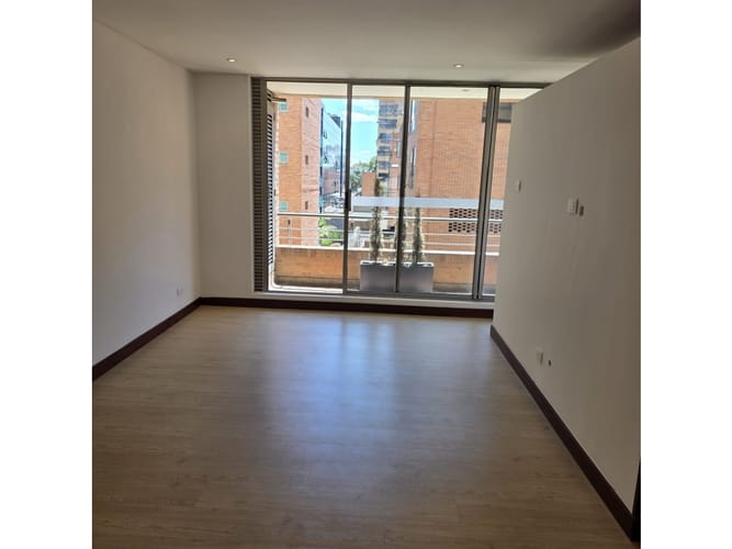 Apartamento de 1 alcoba en venta en Chico, Bogotá, 64 m² · foto 5 de 18