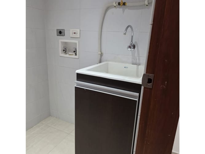 Apartamento de 1 alcoba en venta en Chico, Bogotá, 64 m² · foto 9 de 18