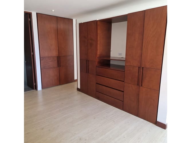 Apartamento de 1 alcoba en venta en Chico, Bogotá, 64 m² · foto 10 de 18