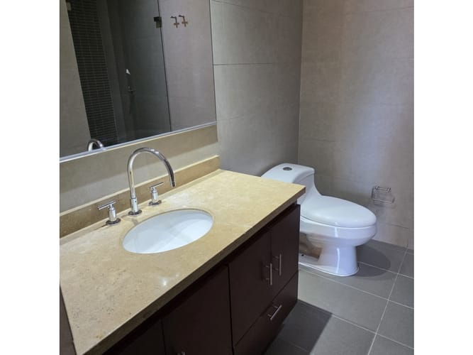 Apartamento de 1 alcoba en venta en Chico, Bogotá, 64 m² · foto 14 de 18