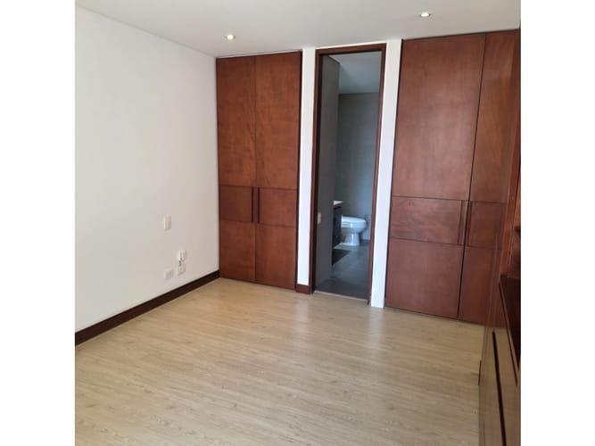 Apartamento de 1 alcoba en venta en Chico, Bogotá, 64 m² · foto 17 de 18