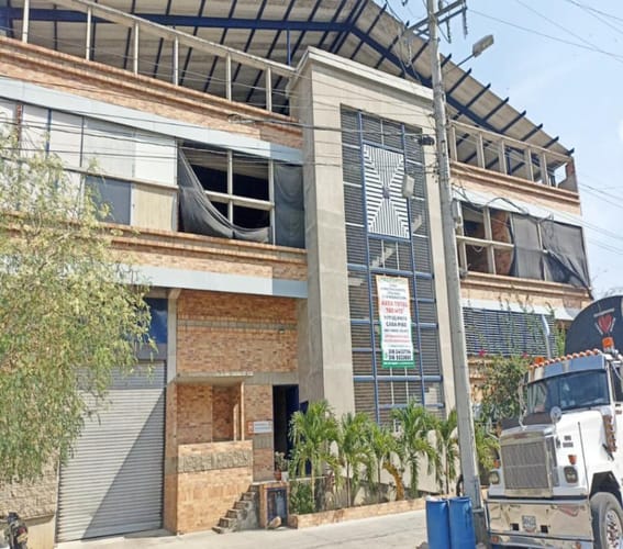 Bodega en arriendo en 12 De Octubre, Bucaramanga, 800 m² · foto 2 de 19