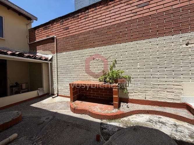 Casa de 5 alcobas en venta en Simon Bolivar, Medellín, 400 m² · foto 3 de 24