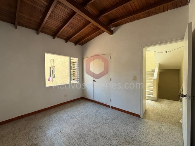 Casa de 5 alcobas en venta en Simon Bolivar, Medellín, 400 m² · foto 15 de 24