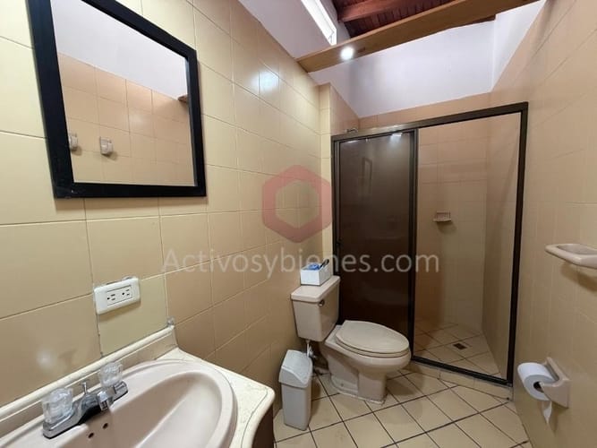 Casa de 5 alcobas en venta en Simon Bolivar, Medellín, 400 m² · foto 18 de 24