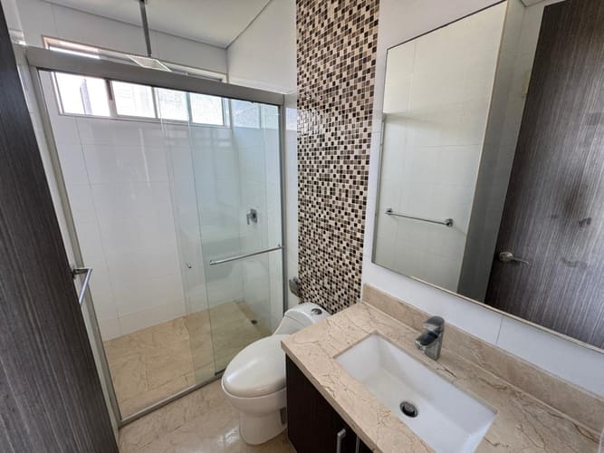 Apartamento de 3 alcobas en arriendo en Buenavista, Barranquilla, 174 m² · foto 18 de 21