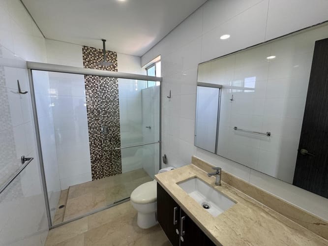 Apartamento de 3 alcobas en arriendo en Buenavista, Barranquilla, 174 m² · foto 19 de 21