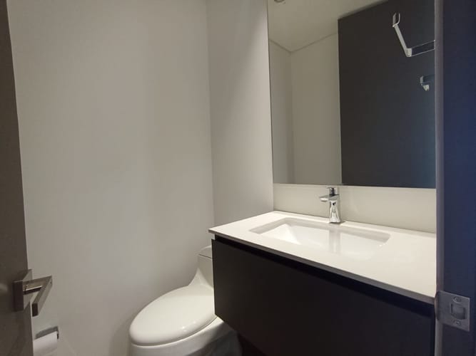 Apartamento de 2 alcobas en arriendo en El Poblado, Medellín, 112 m² · foto 12 de 18