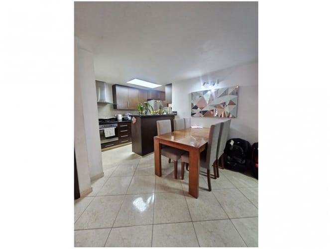 Casa de 3 alcobas en venta en Loma De Las Brujas, Envigado, 148 m² · foto 5 de 15