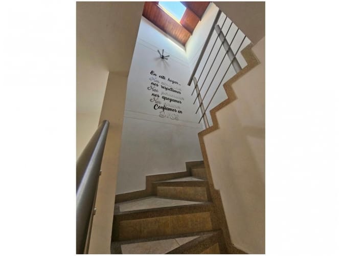 Casa de 3 alcobas en venta en Loma De Las Brujas, Envigado, 148 m² · foto 6 de 15