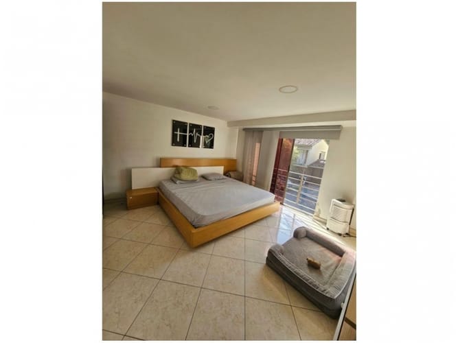 Casa de 3 alcobas en venta en Loma De Las Brujas, Envigado, 148 m² · foto 13 de 15