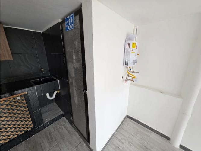 Apartamento de 1 alcoba en arriendo en Caicedo, Medellín, 37 m² · foto 11 de 12