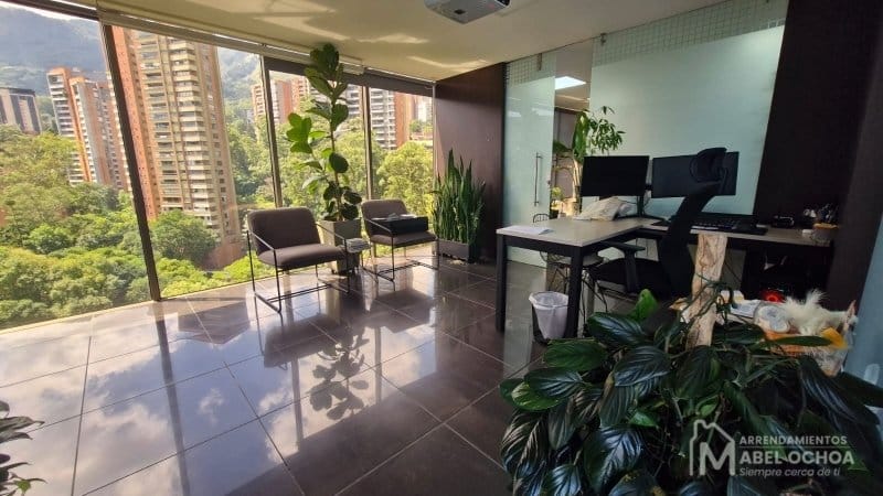 Oficina en arriendo en Los Naranjos, Medellín, 130 m² · foto 5 de 23