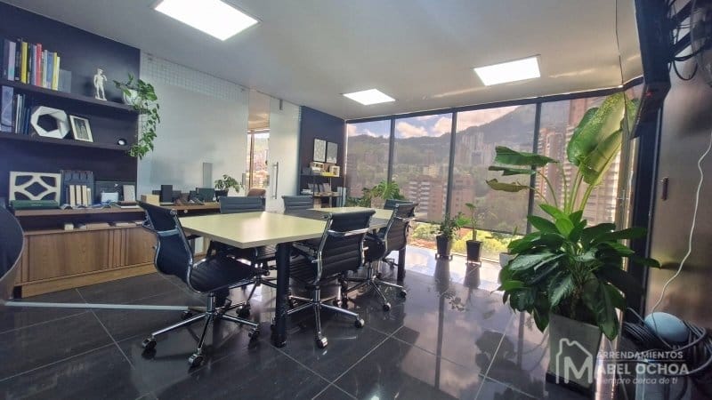 Oficina en arriendo en Los Naranjos, Medellín, 130 m² · foto 8 de 23