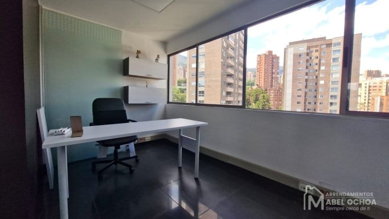 Oficina en arriendo en Los Naranjos, Medellín, 130 m² · foto 11 de 23