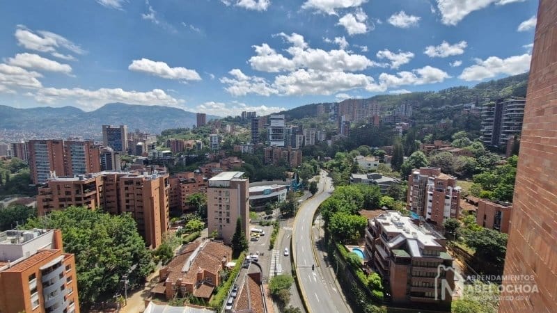 Oficina en arriendo en Los Naranjos, Medellín, 130 m² · foto 18 de 23