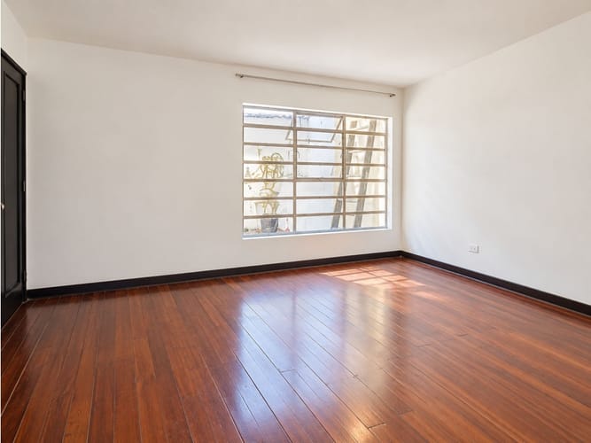 Casa de 5 alcobas en venta en Restrepo, Bogotá, 176 m² · foto 4 de 4