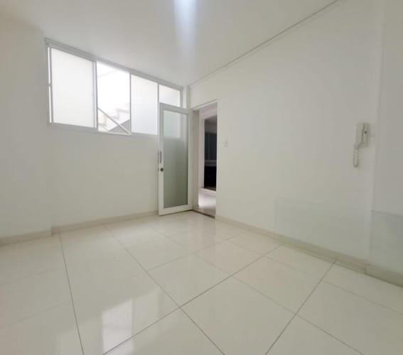Oficina en arriendo en Cabecera Del Llano, Bucaramanga, 13 m² · foto 2 de 6