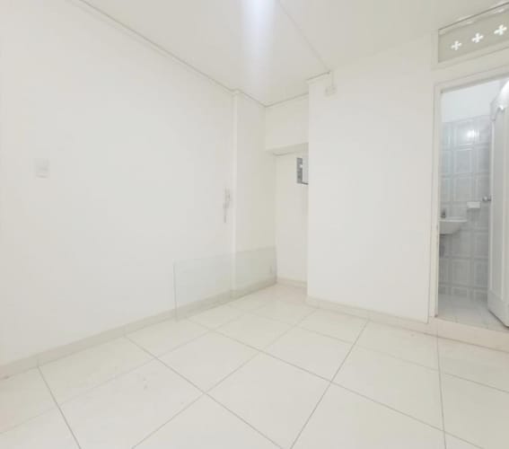 Oficina en arriendo en Cabecera Del Llano, Bucaramanga, 13 m² · foto 4 de 6