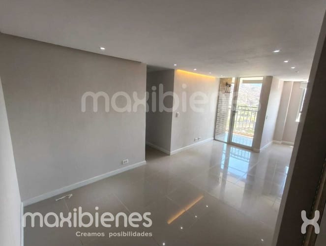Apartamento de 3 alcobas en arriendo en Cabañas, Bello, 65 m² · foto 4 de 14