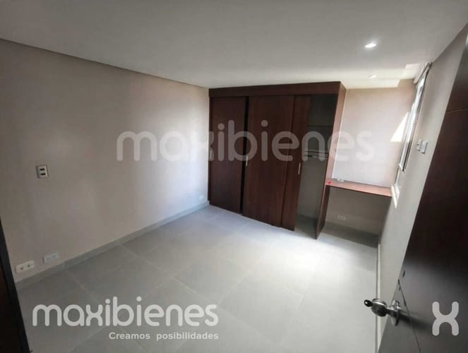 Apartamento de 3 alcobas en arriendo en Cabañas, Bello, 65 m² · foto 11 de 14