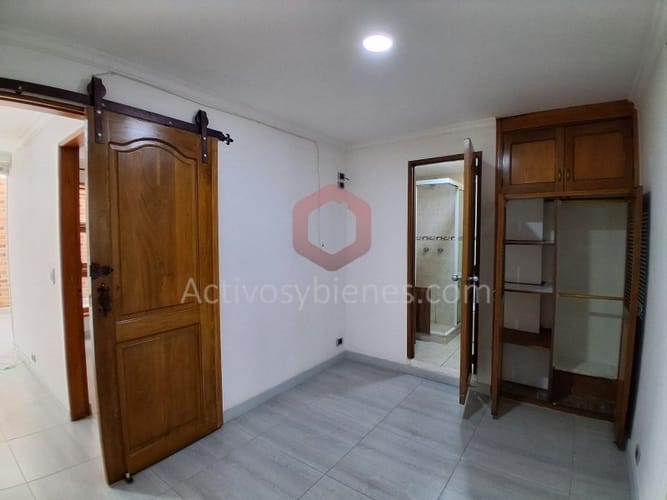 Apartamento de 3 alcobas en arriendo en Lorena, Medellín, 174 m² · foto 9 de 18