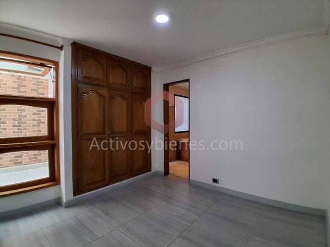 Apartamento de 3 alcobas en arriendo en Lorena, Medellín, 174 m² · foto 11 de 18