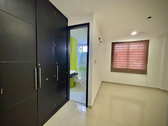 Casa de 4 alcobas en venta en La Castellana, Montería, 246 m² · foto 6 de 16