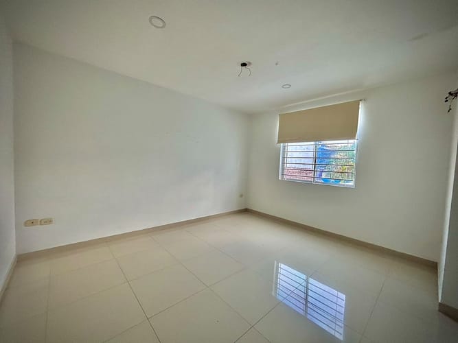 Casa de 4 alcobas en venta en La Castellana, Montería, 246 m² · foto 3 de 16