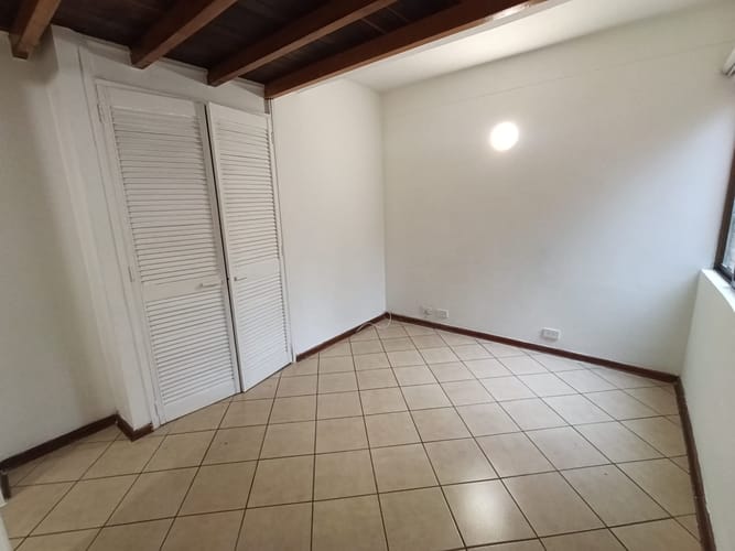 Apartamento de 4 alcobas en arriendo en Calasanz, Medellín, 77 m² · foto 7 de 20
