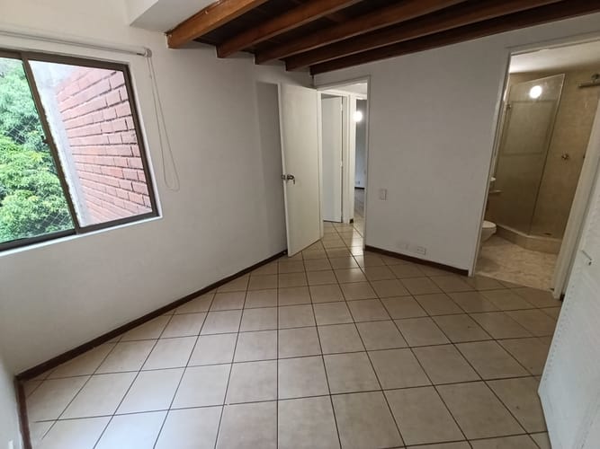 Apartamento de 4 alcobas en arriendo en Calasanz, Medellín, 77 m² · foto 10 de 20
